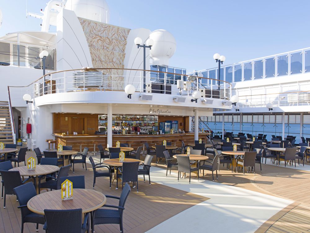 MSC Opera - "Spinnaker Pool Bar"
