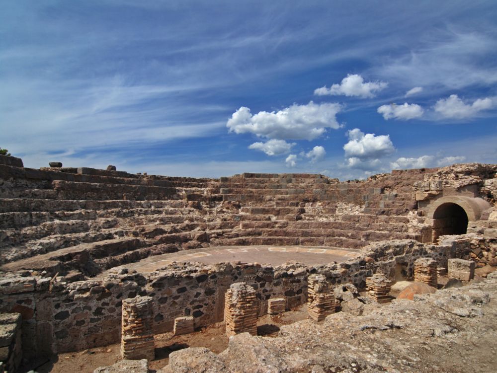 Amphithéâtre de Nora