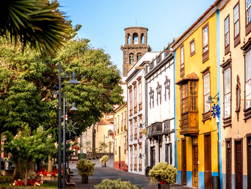 La Laguna street view
