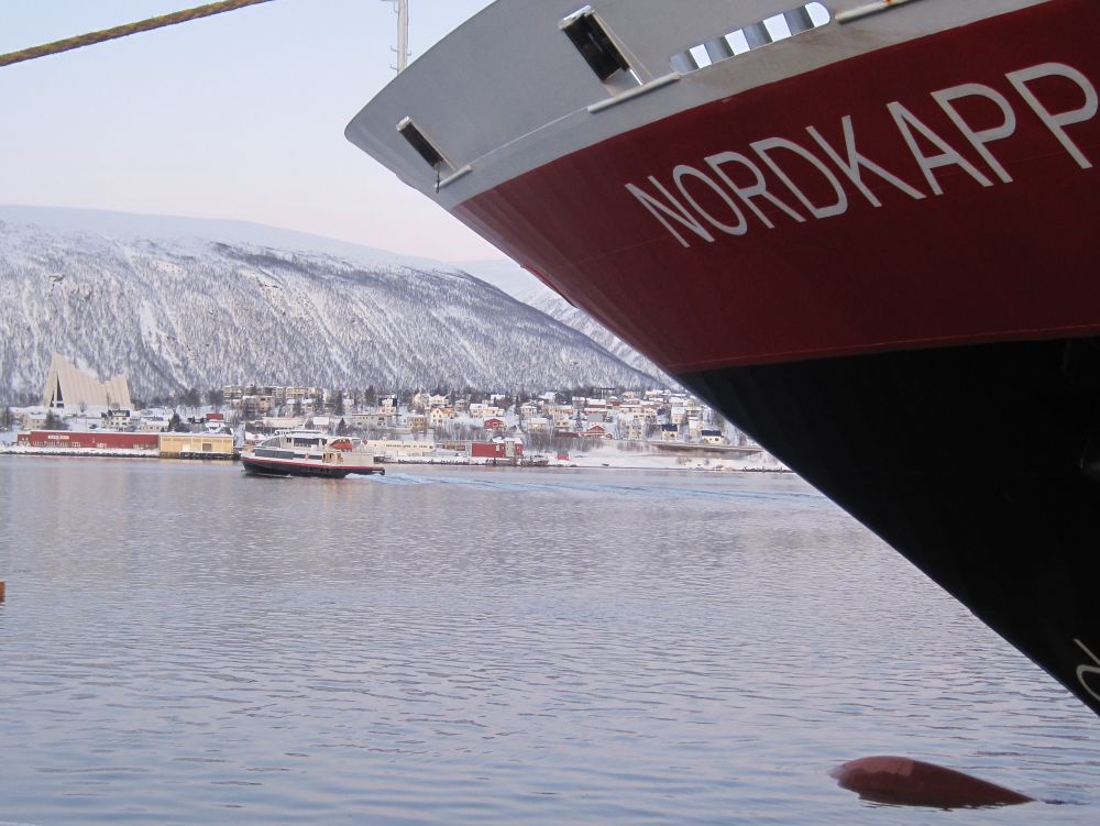 L'Hurtigruten arrivant à Tromsø