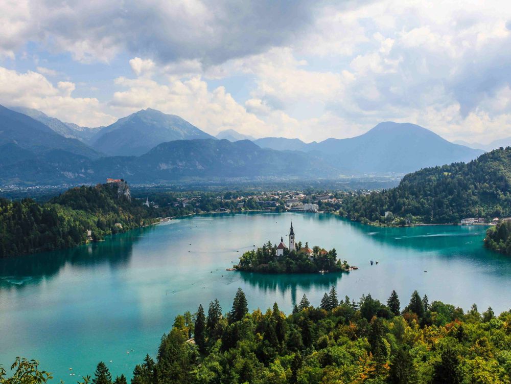 Vue aérienne de Bled