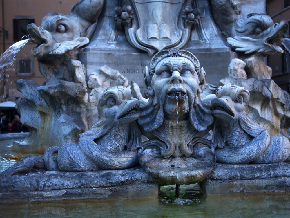 Détail, fontaine du Panthéon