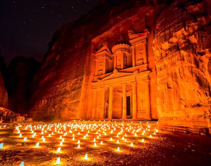 PETRA BY NIGHT