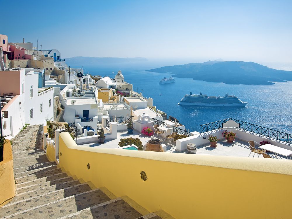 Fira, vue sur la caldera et Nea Kameni