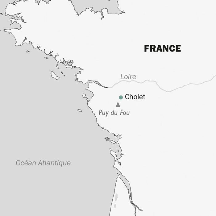 FRA-Le Puy du Fou-2020